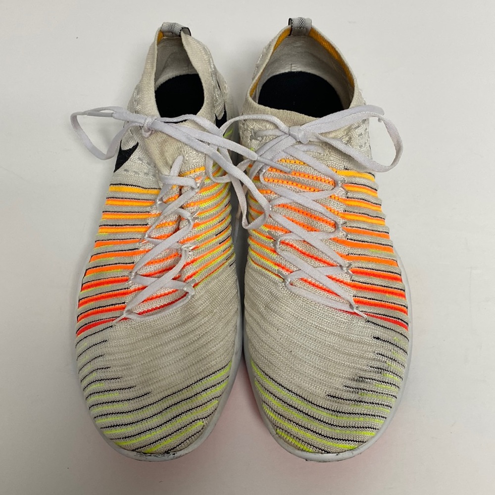 Nike Womens Free Transform Flyknit running shoe size 8.5